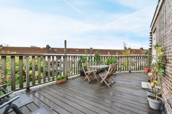Cost of Balcony Wood Repair in Vienna