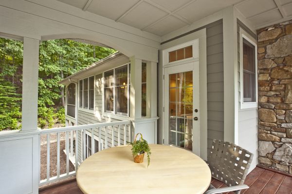 Cost of Covered Porch Installation in Vienna