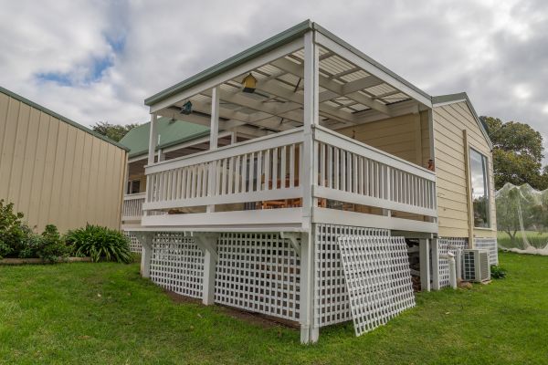 Deck Lattice Repair in Vienna